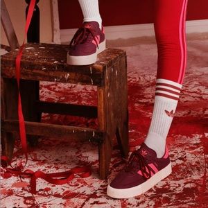 Adidas platform sneaker